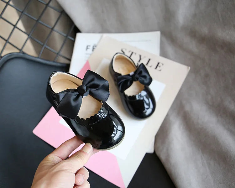 Newest Spring Autumn Baby Girls Fashion Patent Leather Big Bow Princess Mary Janes Party Shoes Solid Color Student Flats Shoes