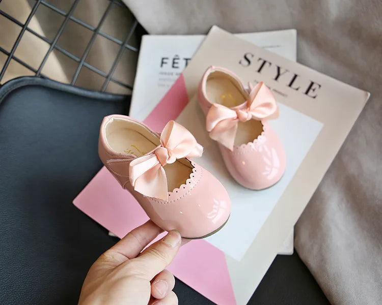 Newest Spring Autumn Baby Girls Fashion Patent Leather Big Bow Princess Mary Janes Party Shoes Solid Color Student Flats Shoes