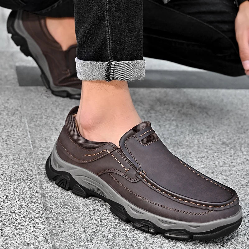 Genuine Leather Mens Casual Shoes Leisure Walk Men Loafers Moccasins Breathable Slip on Driving Shoes Retro Style Business Shoes