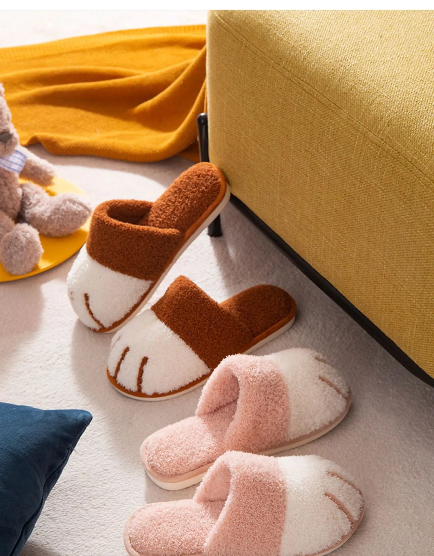 Winter Warm Plush Slippers Cute Cat Paw Designer House Women Fur Slippers Floor Mute Bedroom Lovers Indoor Fluffy Shoes2024