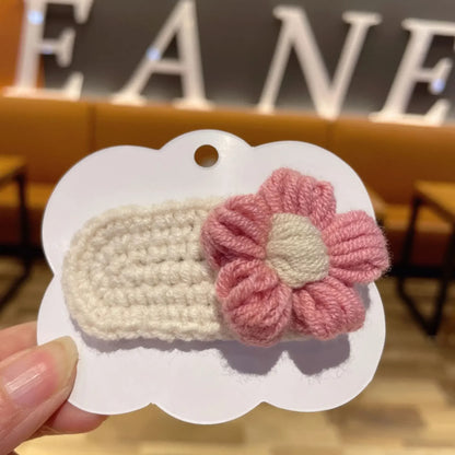 Schöne süße Haarspangen aus Wolle, gestrickte Blumenspangen, Haarnadeln für Kinder, Mädchen, Süßigkeiten, gehäkelte Cartoon-Kopfbedeckungen, Haar-Accessoires