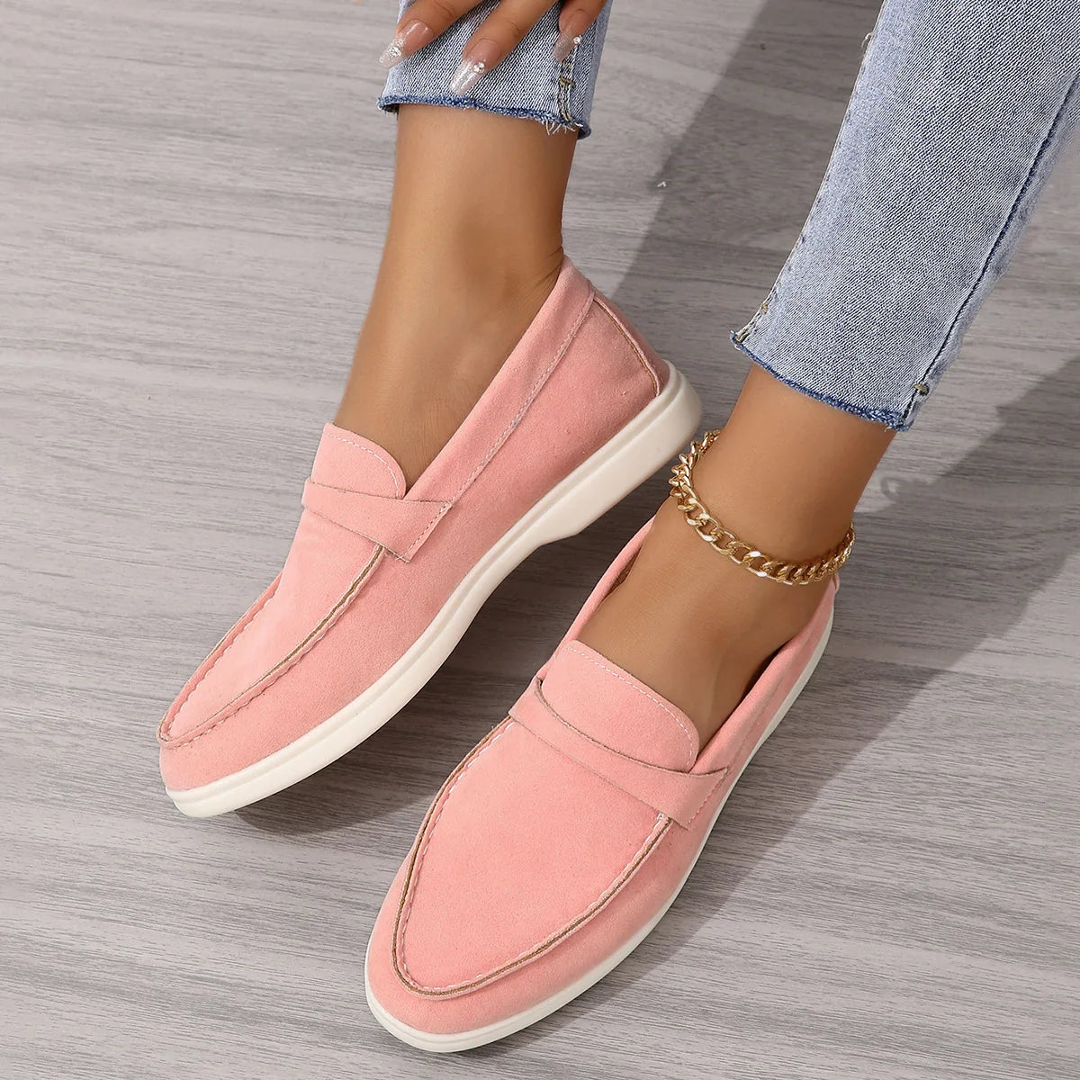 Classic Hot Sale Nude Luxury Flat Men Casual Shoes Comfortable Slip-on Loafers Shoes High Quality Kid Suede Walking Shoes Mujer