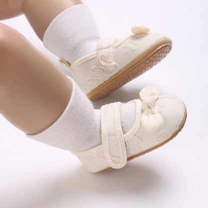 HAIZHIW 0-18 Months Cute White Lace Baby Girl Princess shoes Baby Shoes Bow Fringe Rubber Soled Non-slip Footwear Crib Shoes