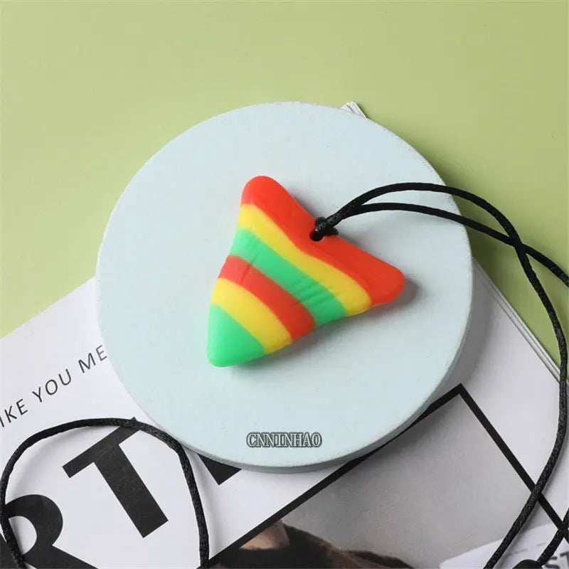 1 Pcs Sensory Chew Necklace Cartoon Chewy Kids Silicone Triangle Fangs Toys Silicone Teeth for Children with Autism Accessories