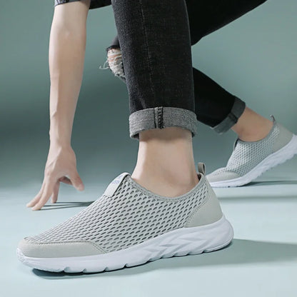 Summer Mesh Men Shoes Sneakers Breathable Flat Shoes Slip-on Sport Trainers Comfortable Lightweight Men Shoes Zapatillas Hombre