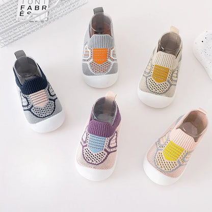 Children's New Toddler Shoes Explosion Spring and Fall Leisure The Baby Board Shoes Soft Soles Stirrups Korean Flyknit Shoe