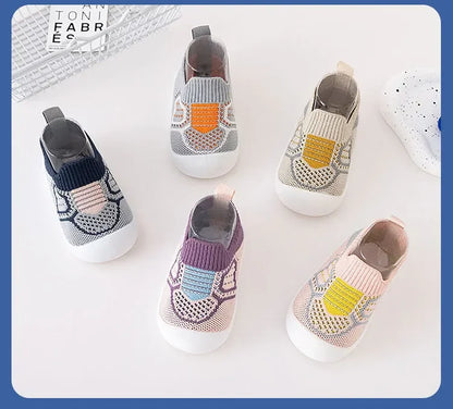 Children's New Toddler Shoes Explosion Spring and Fall Leisure The Baby Board Shoes Soft Soles Stirrups Korean Flyknit Shoe