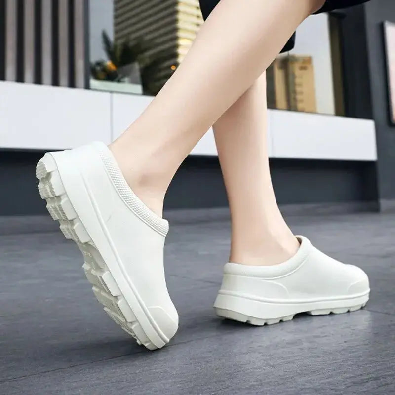 Oil-proof men's chef shoes Non-slip men's safety shoes Soft waterproof work shoes men's sandals Spring and autumn rain boots