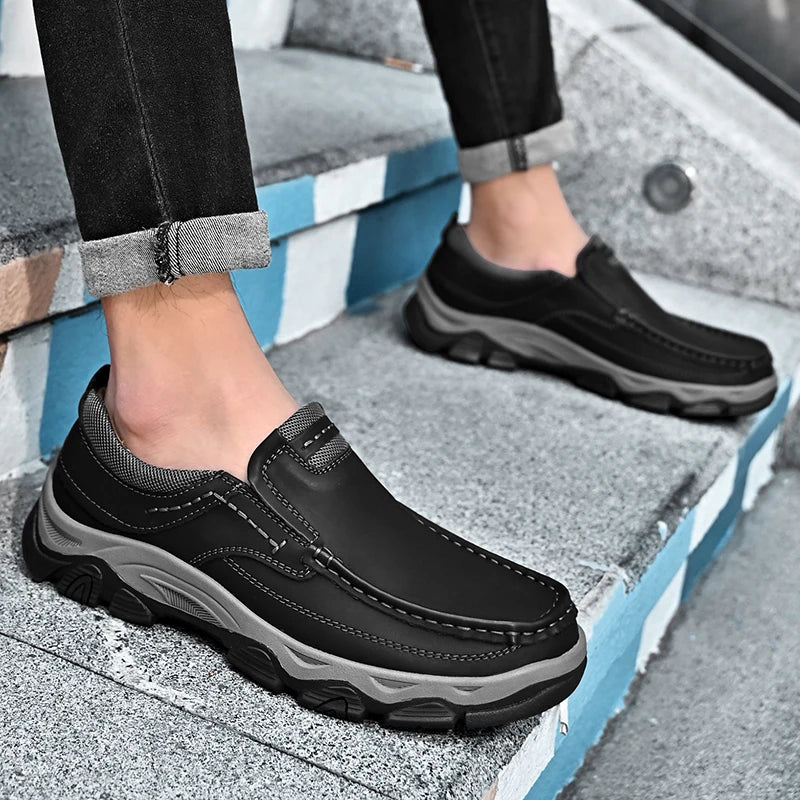 Genuine Leather Mens Casual Shoes Leisure Walk Men Loafers Moccasins Breathable Slip on Driving Shoes Retro Style Business Shoes