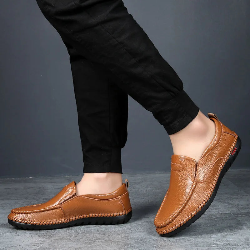 Breathable Genuine Leather Men Shoes Summer Slip On Loafers Men Casual Leather Shoes Blue Flats Hot Sale Driving Shoes Moccasins