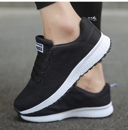 New Sneakers For Women Breathable Fashion Trainers Plus Size Women Sneakers Mesh Fabric Lace Up Women Shoes Female Footwear