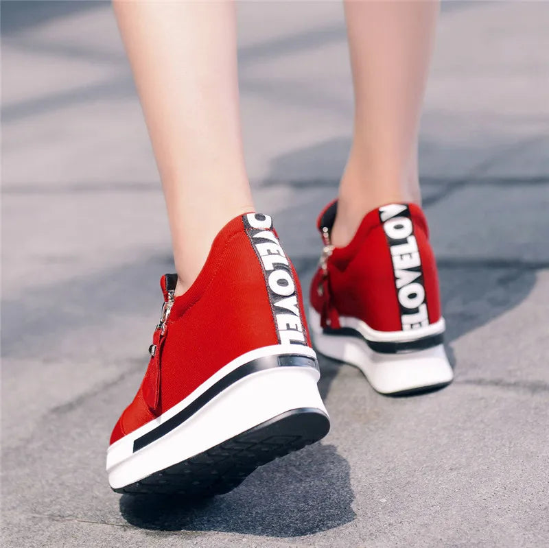 Platform Sneakers 2023 New Women Red Casual Comfortable Hidden Heel Shoe Black Canvas Shoes Wedge Heels Sneaker Tenis De Mujer