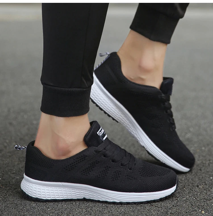 New Sneakers For Women Breathable Fashion Trainers Plus Size Women Sneakers Mesh Fabric Lace Up Women Shoes Female Footwear