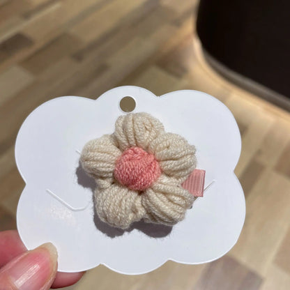 Schöne süße Haarspangen aus Wolle, gestrickte Blumenspangen, Haarnadeln für Kinder, Mädchen, Süßigkeiten, gehäkelte Cartoon-Kopfbedeckungen, Haar-Accessoires