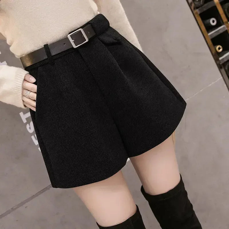 2024 New Women's Woolen Shorts A-line Loose High-Waisted Casual Thick Boots Pants for Autumn Winter Comfortable Bootcut Black